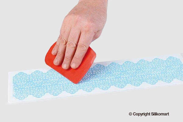 Silikomart Wonder Cakes Tricot Decor Dentelle Decoratiemat Smal 40 Cm Silicone Wit 4 Silikomart Wonder Cakes Tricot Decor Dentelle Decoratiemat Smal 40 Cm Silicone Wit - Afbeelding 4