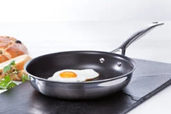 Le Creuset Magnetik Koekenpan Met Anti-aanbaklaag ø 20 Cm Rvs -Home Keuken Winkel lc 3p fp20n 12